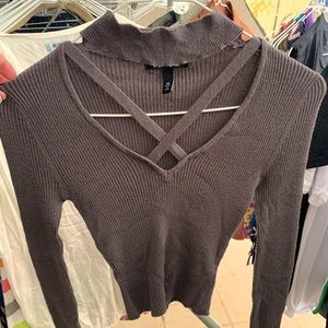 Brown L.A. Gold crop top choker sweater, size M